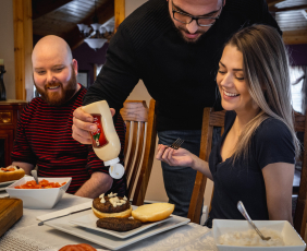 donair sauce burger 3 people